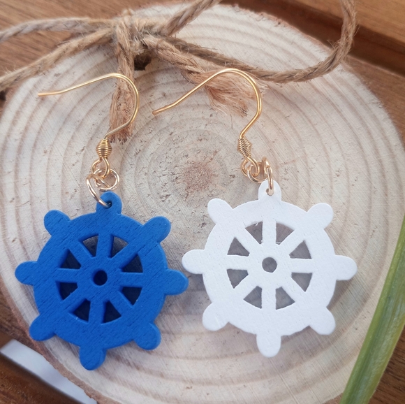 Mosmatched Wooden Nautical Wheel Dangle Hook Earrings - Picture 2 of 4